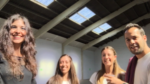 selfie Clara, Saiko, Mireia Pi i Andrea Slavador videoclip Respira moltClara